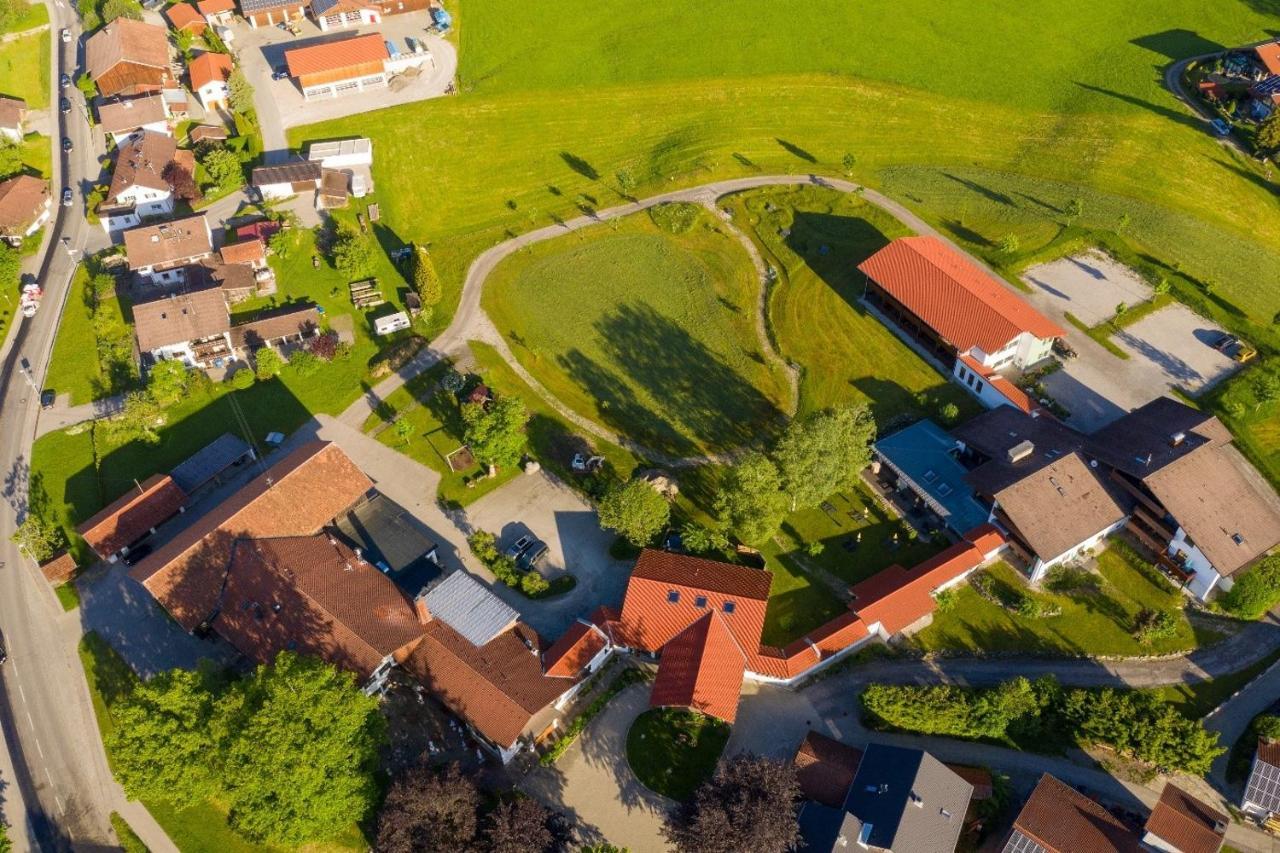 Landhotel Gockelwirt Eisenberg  Dış mekan fotoğraf