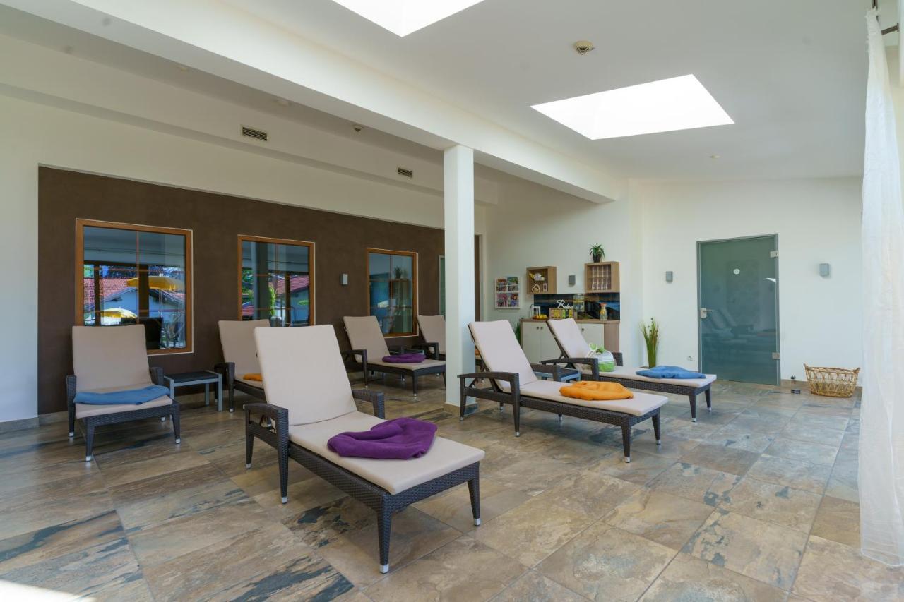 Landhotel Gockelwirt Eisenberg  Dış mekan fotoğraf