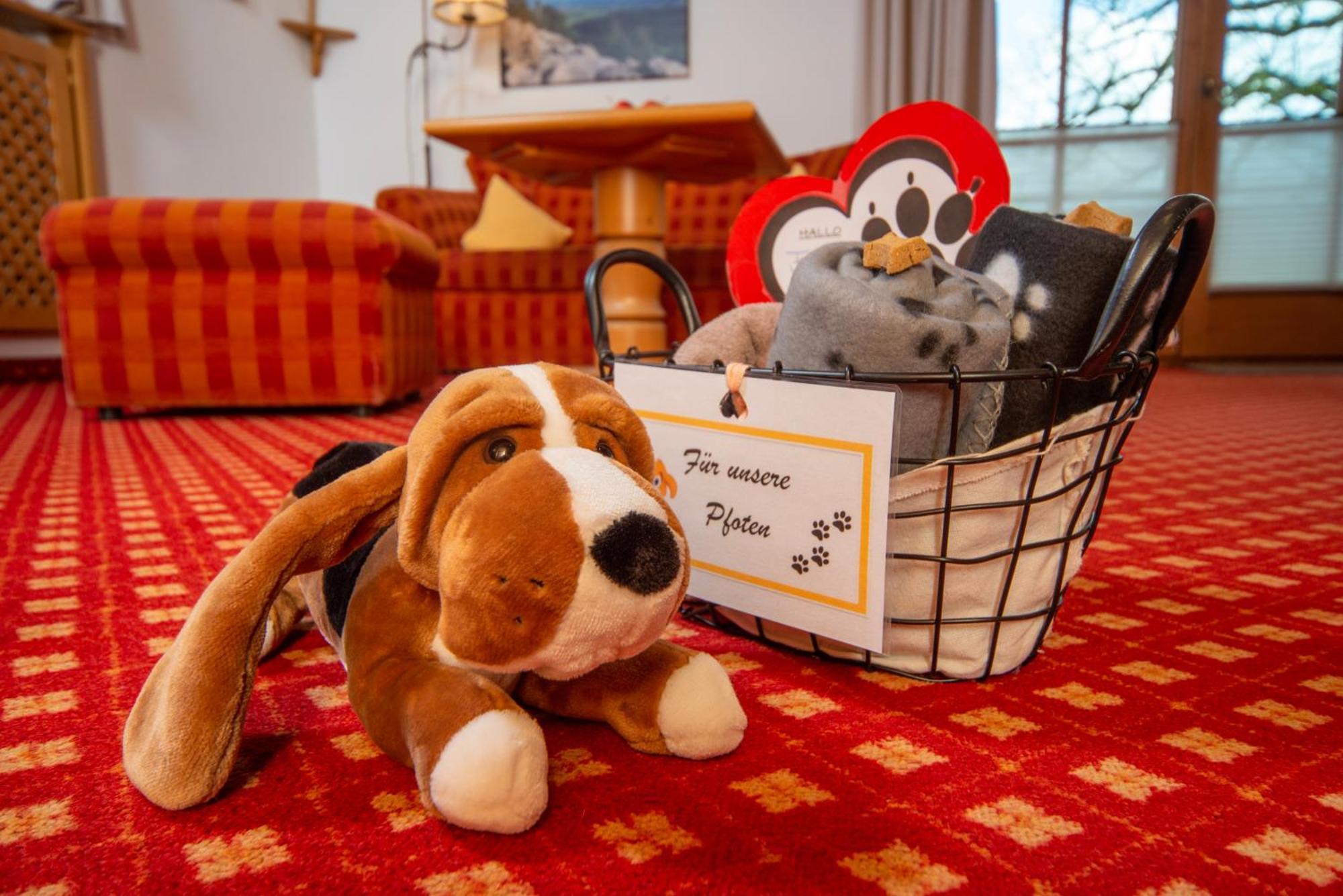 Landhotel Gockelwirt Eisenberg  Dış mekan fotoğraf