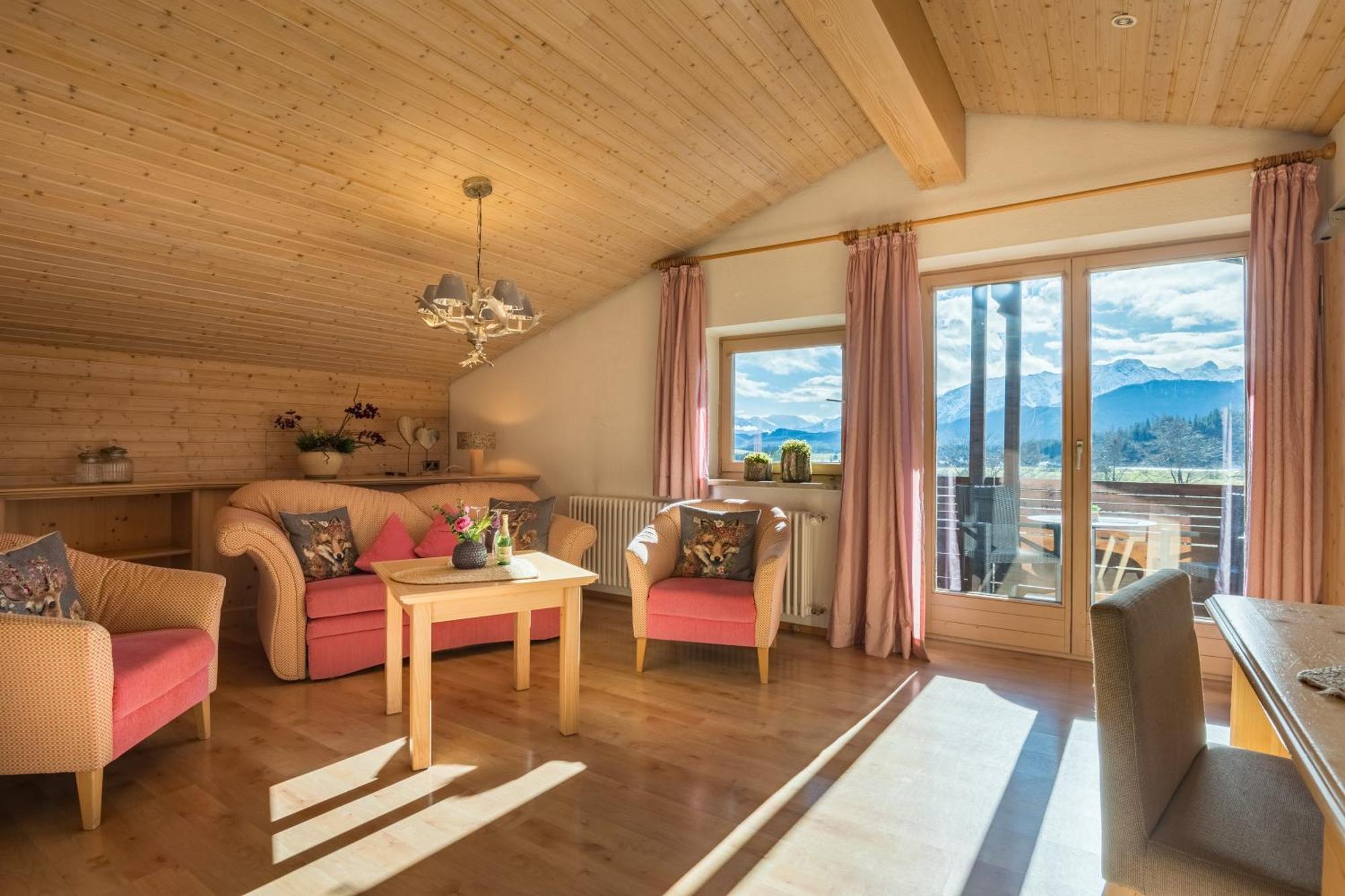 Landhotel Gockelwirt Eisenberg  Dış mekan fotoğraf