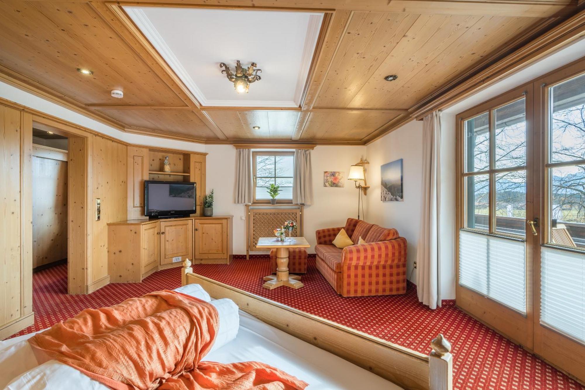 Landhotel Gockelwirt Eisenberg  Dış mekan fotoğraf