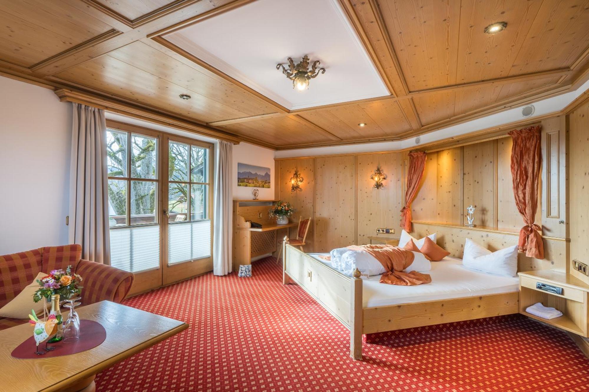 Landhotel Gockelwirt Eisenberg  Dış mekan fotoğraf