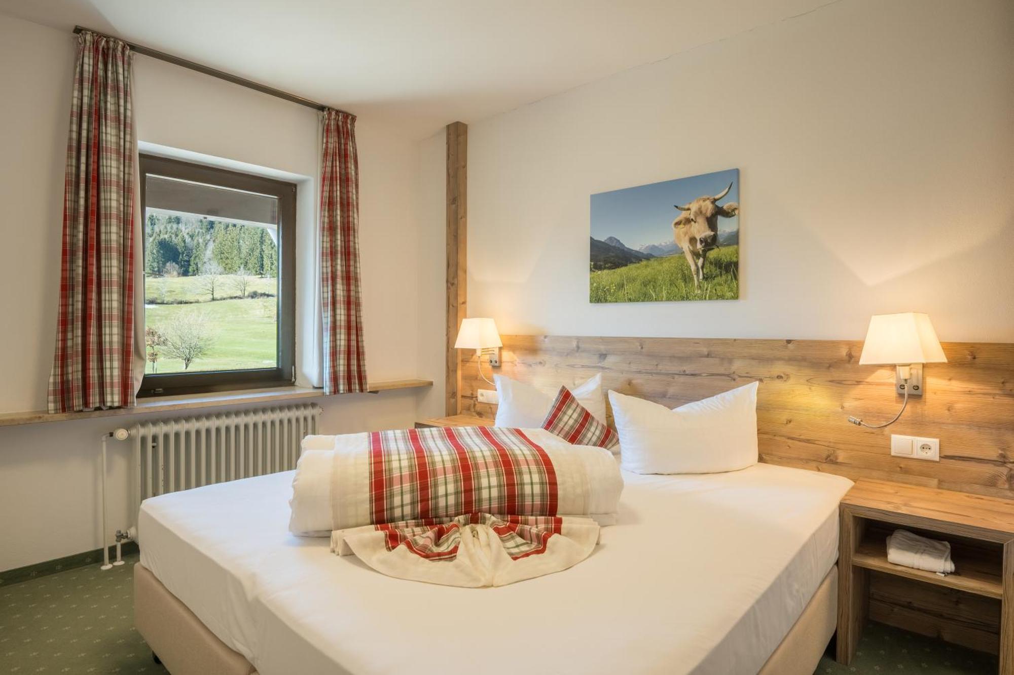 Landhotel Gockelwirt Eisenberg  Dış mekan fotoğraf