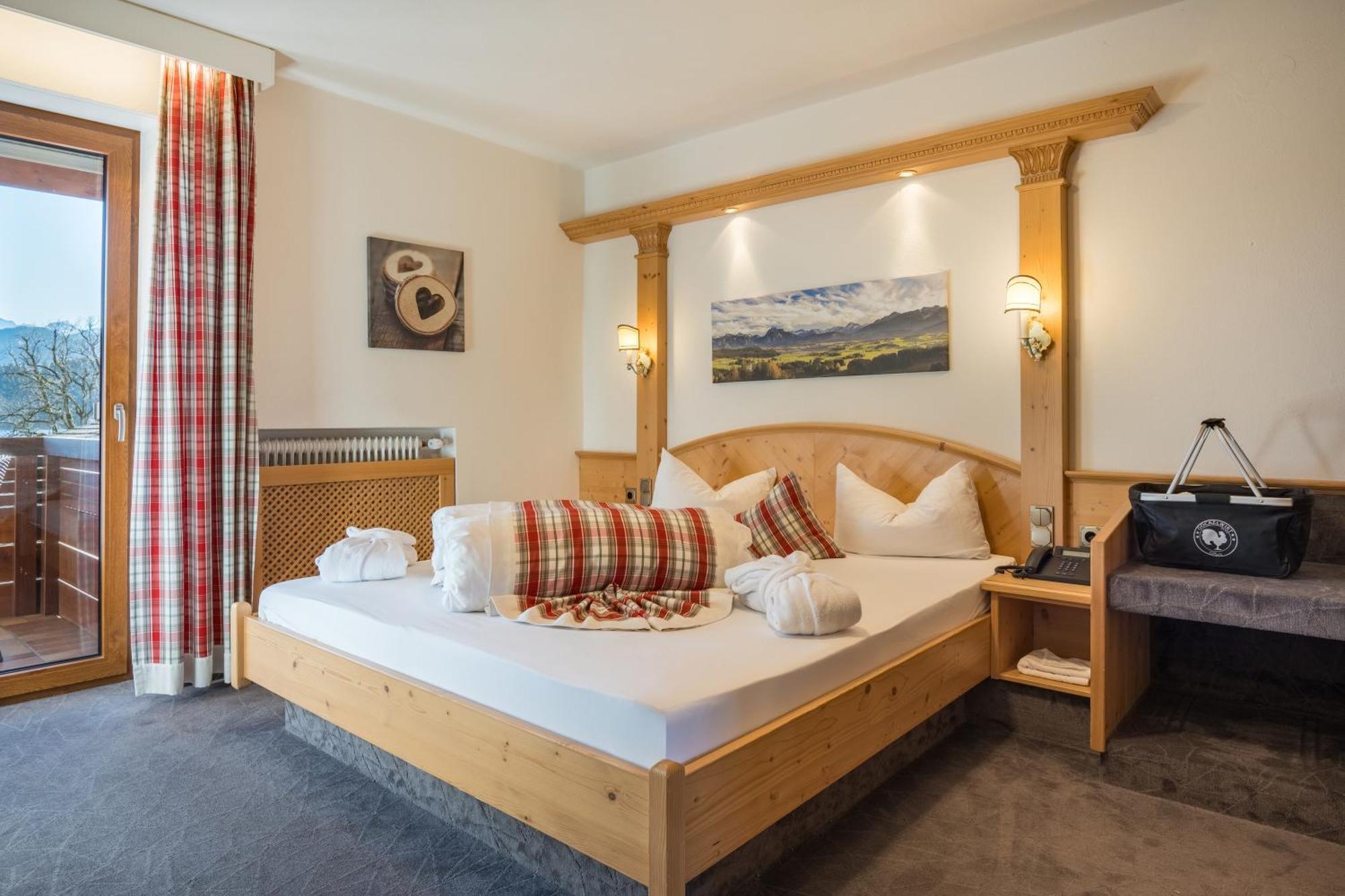 Landhotel Gockelwirt Eisenberg  Dış mekan fotoğraf
